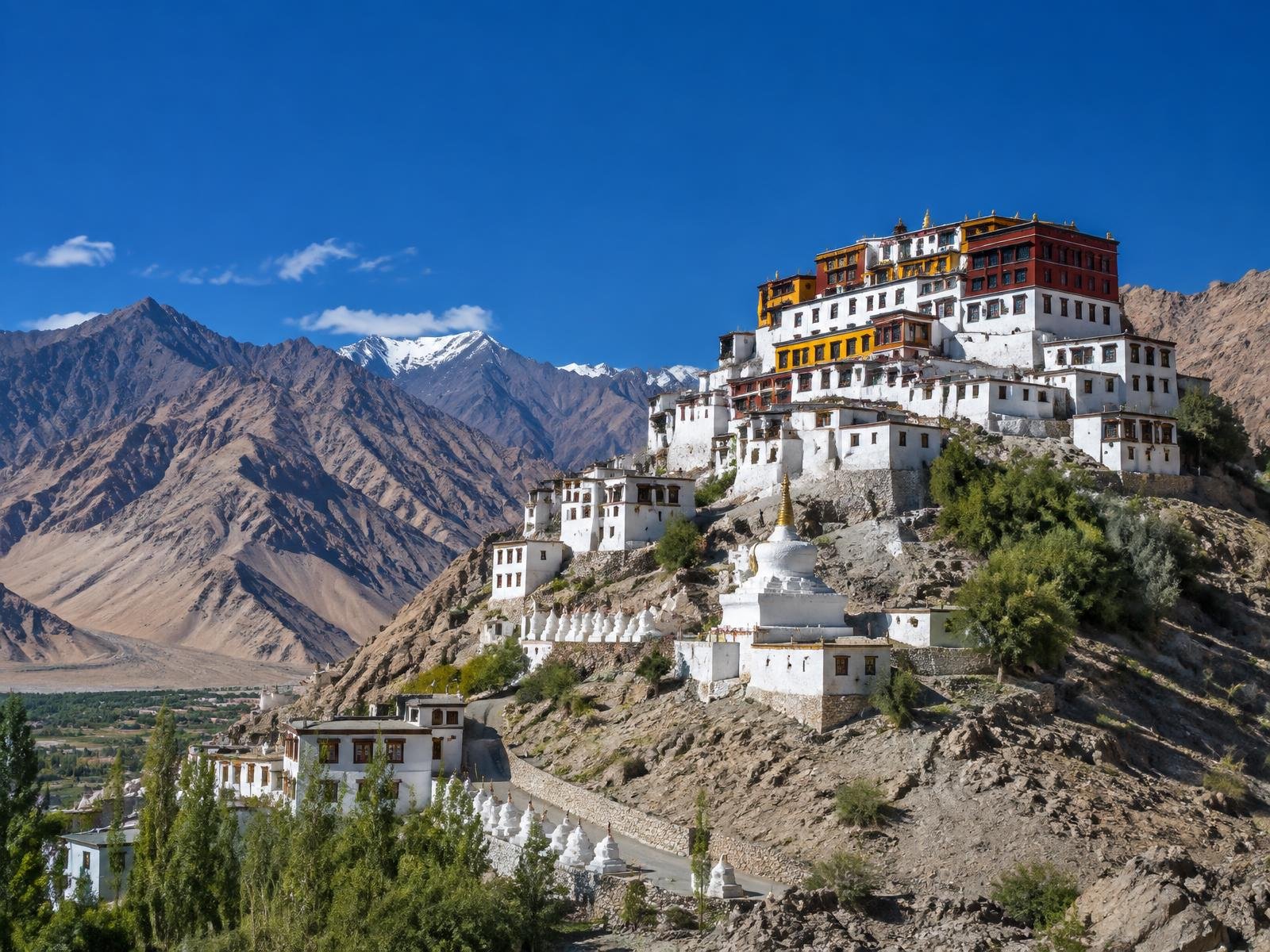 Monastère de Thiksey sur sa colline au Ladakh
